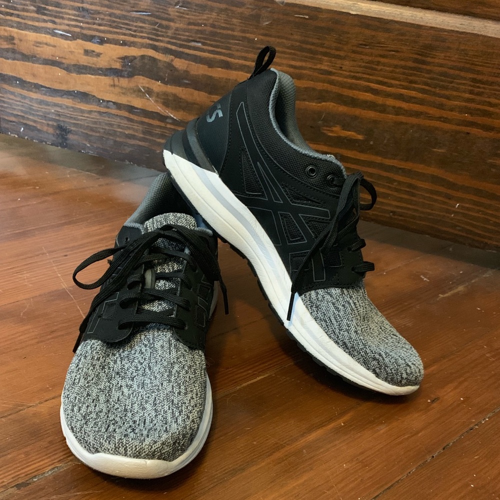 ASICS size 8.5
